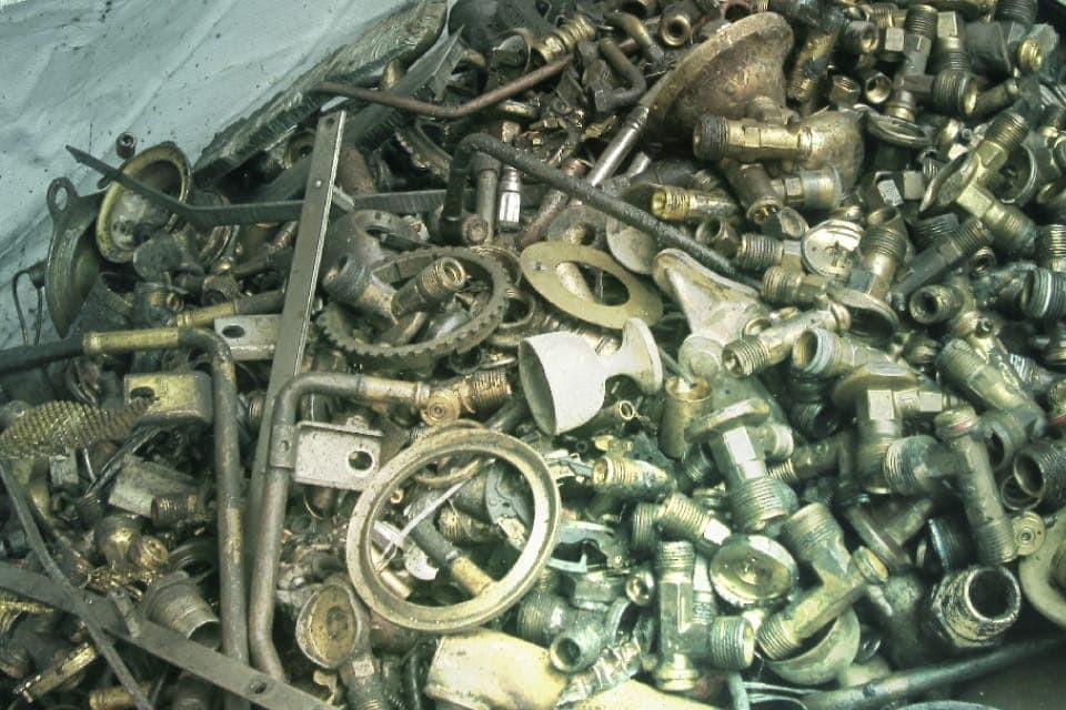 metal_car_pdt_1-20250905-100828-f97d8c16