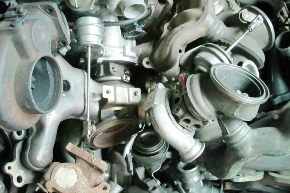 metal_car_pdt_2-20250905-100546-d5e16dc2
