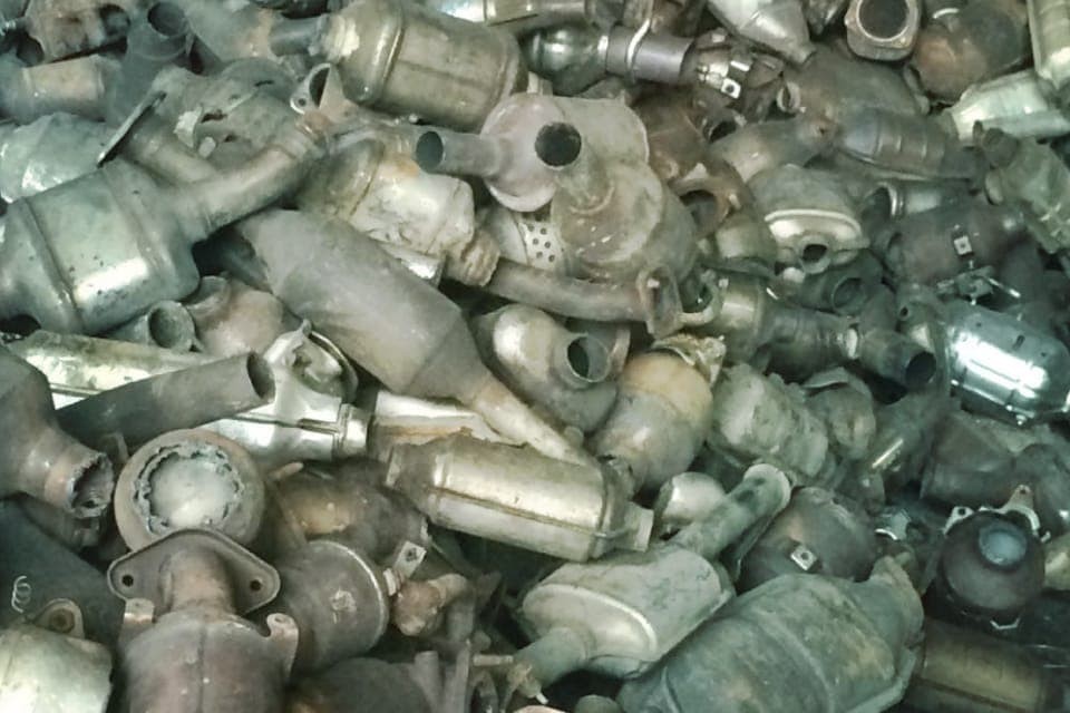 metal_car_pdt_3-20250905-100649-f29717dd